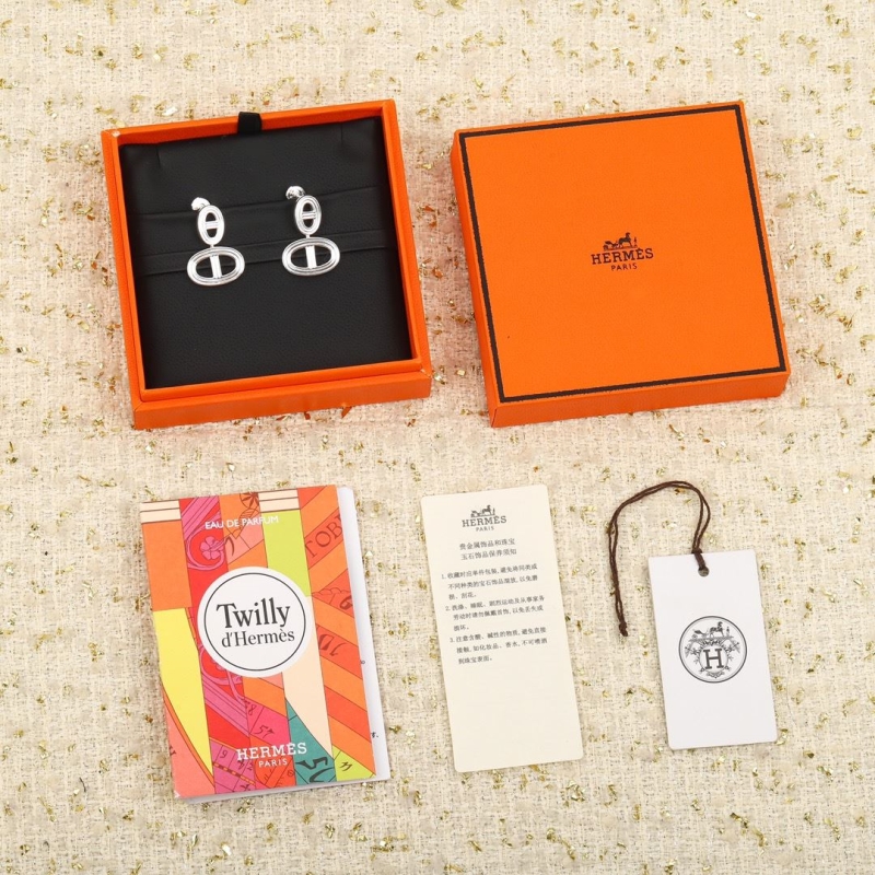 H**mes earrings